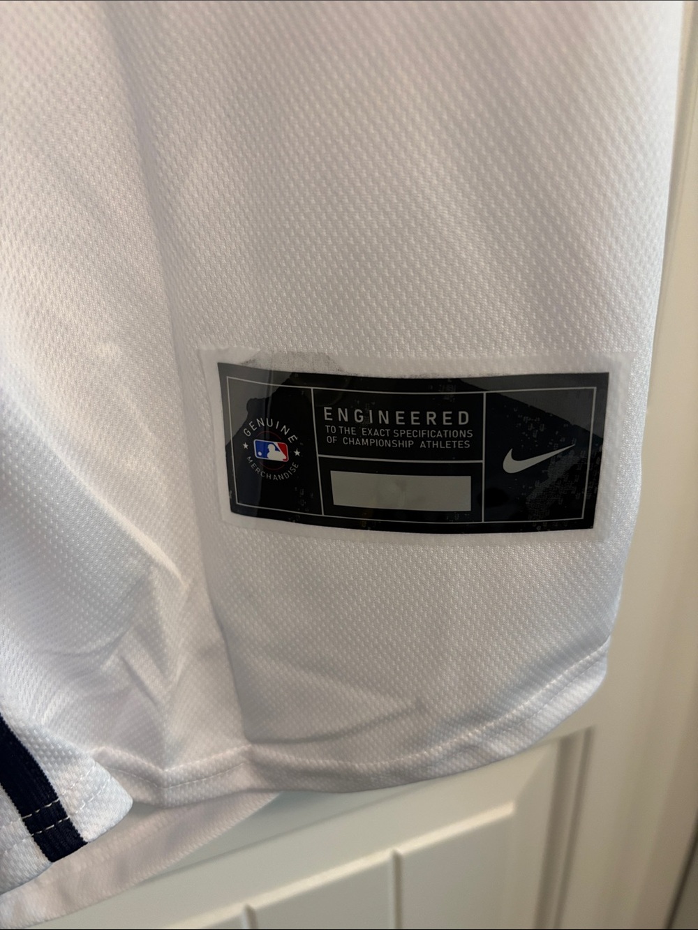 Seattle Mariners Griffey Jr. White Jersey - Picture 4 of 5